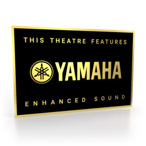Schild in Schwarz-Gold mit dem Yamaha Logo
